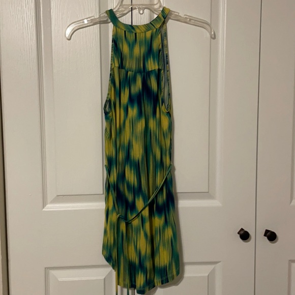 Jennifer Lopez sleeveless summer Blouse Size small - Picture 2 of 12